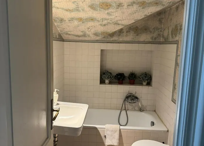 Apartment Center - Garage Prenotabile *